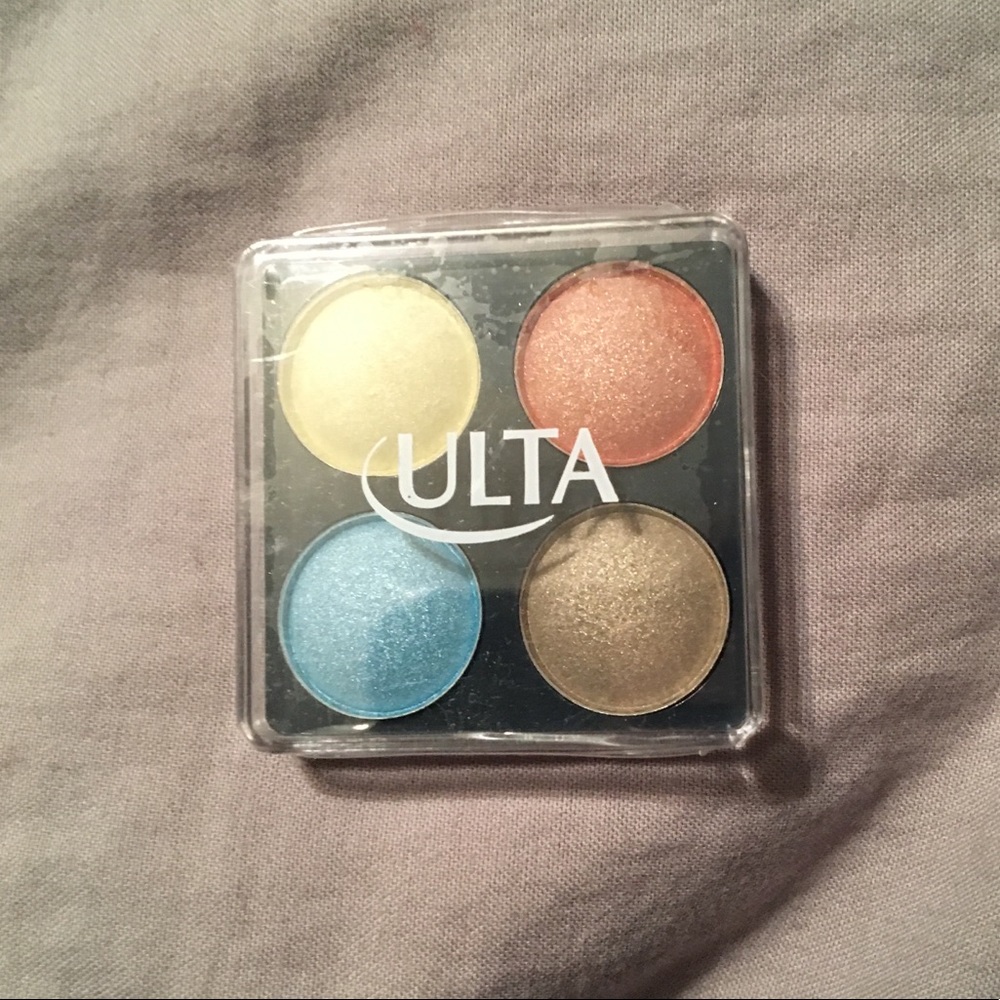 Chic Eyeshadow Quad
